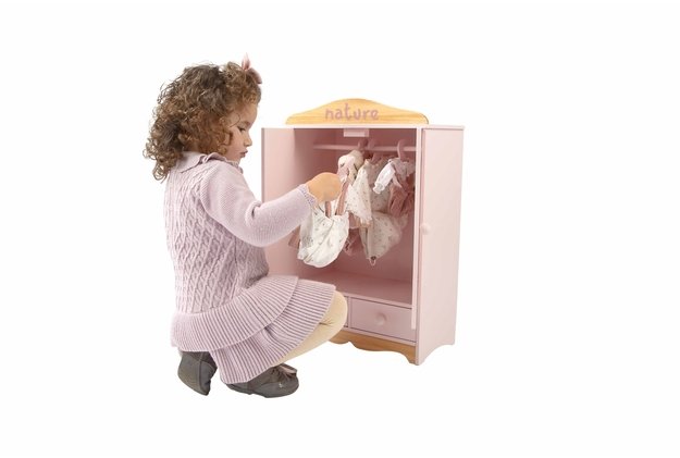 Arias lėlės rūbelių spinta su pastalčiais, Gamta 1
