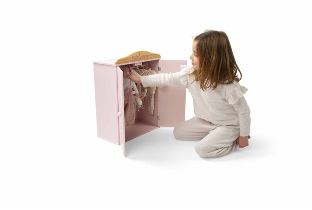 Arias lėlės rūbelių spinta su pakabomis, Gamta 1